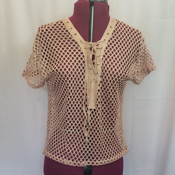 🎁CLOSET CLOSING Netted high-low tee - Picture 3 of 8